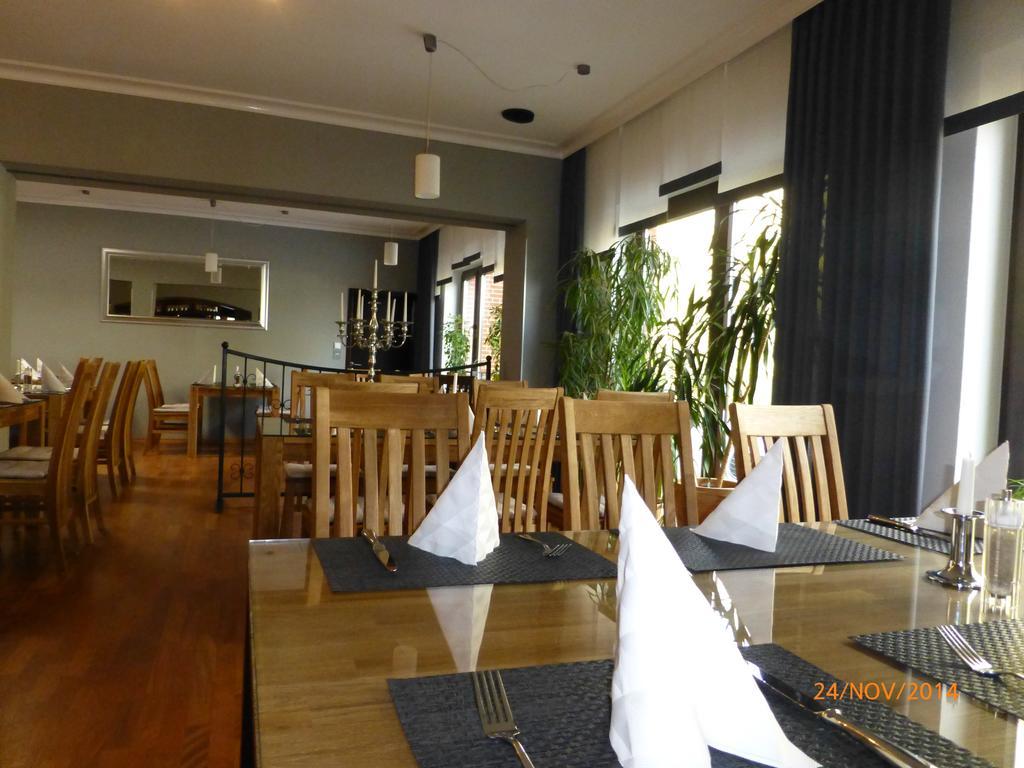 Hotel Ruestersieler Hof Wilhelmshaven Eksteriør billede